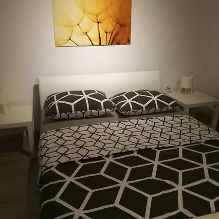 Apartment Niki Pula